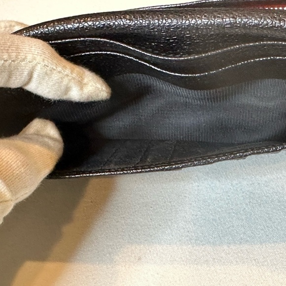 Black Leather Wallet with gold Accent and Minimalist Design pebbled leather - Picture 15 of 15